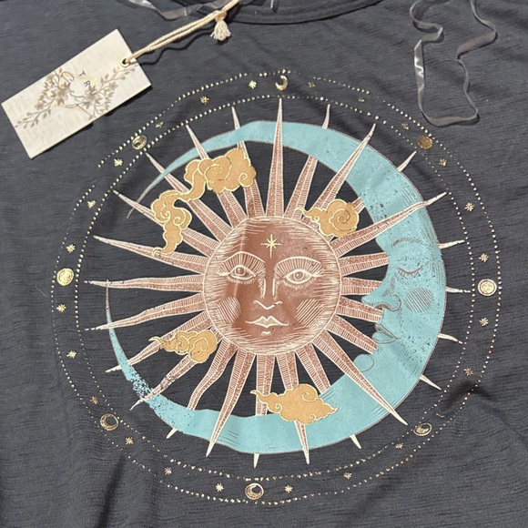 Graphic Sun and Moon Women's Top - Picture 2 of 6